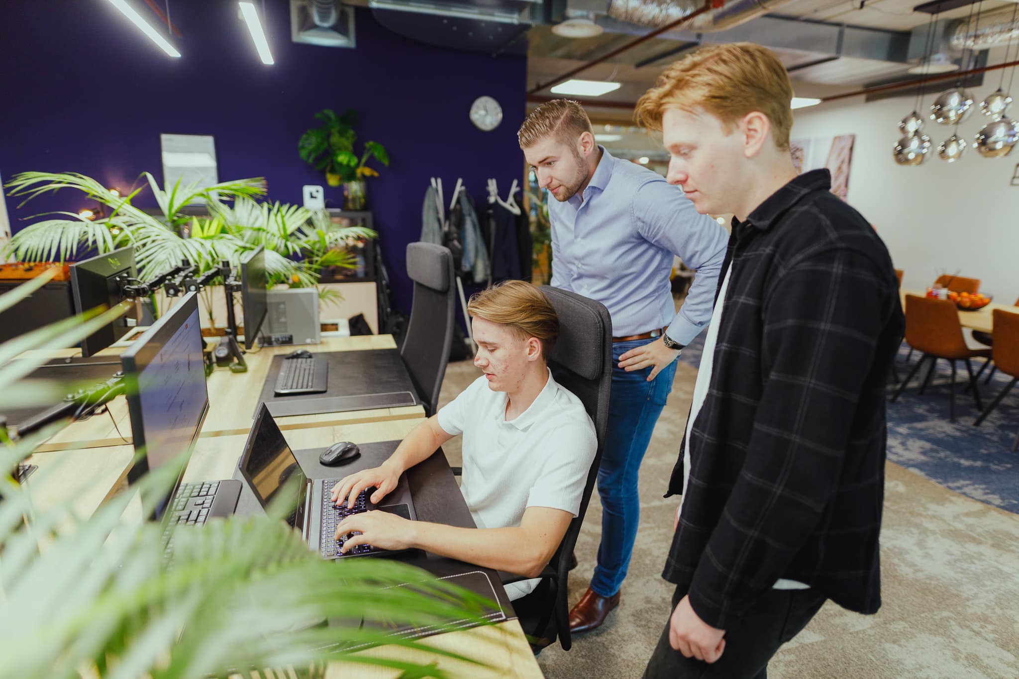 Collega's bekijken de Google Core Update
